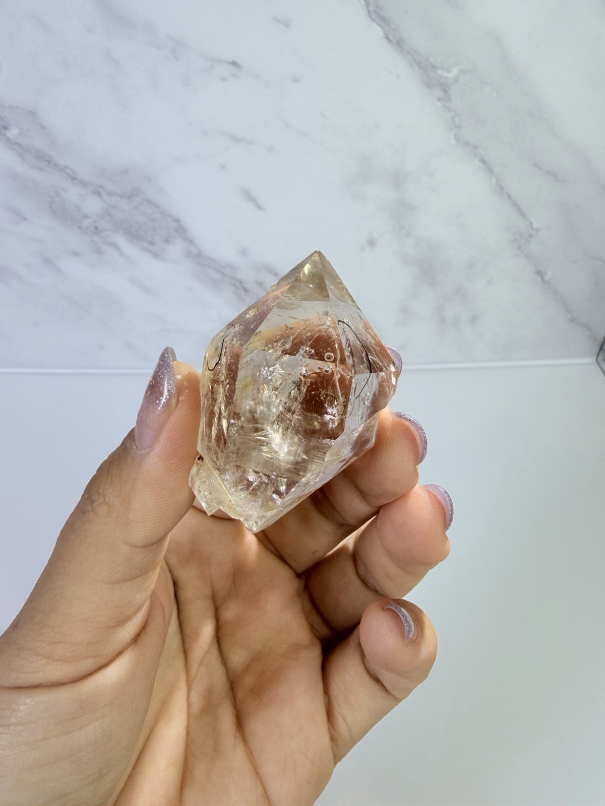 High Luster Enhydro Quartz w/ Moving Bubble &/or Carbon/Black Inclusions,A491