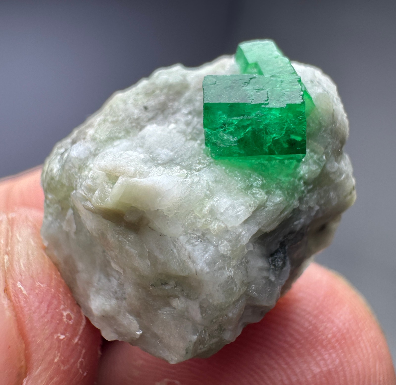 49 Ct Full Terminated Top Green Swat Emerald Crystals On Matrix From Pak