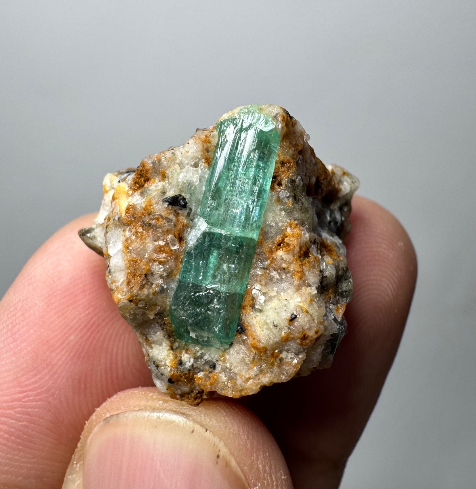 51 Ct Natural Emerald Crystals On Matrix From Panjshir Afghanistan