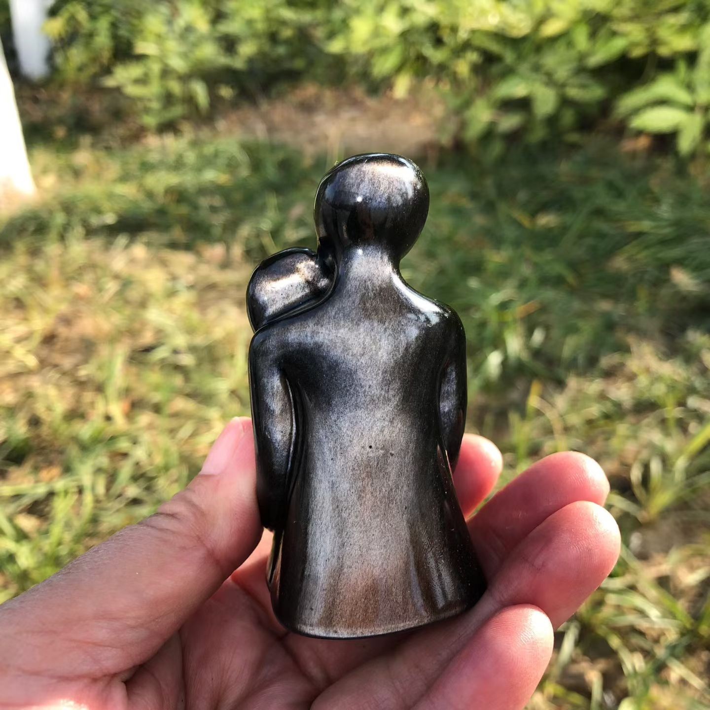1 pcs Natural Silver Obsidian Crystal Hugging Couple Statue Romantic Love