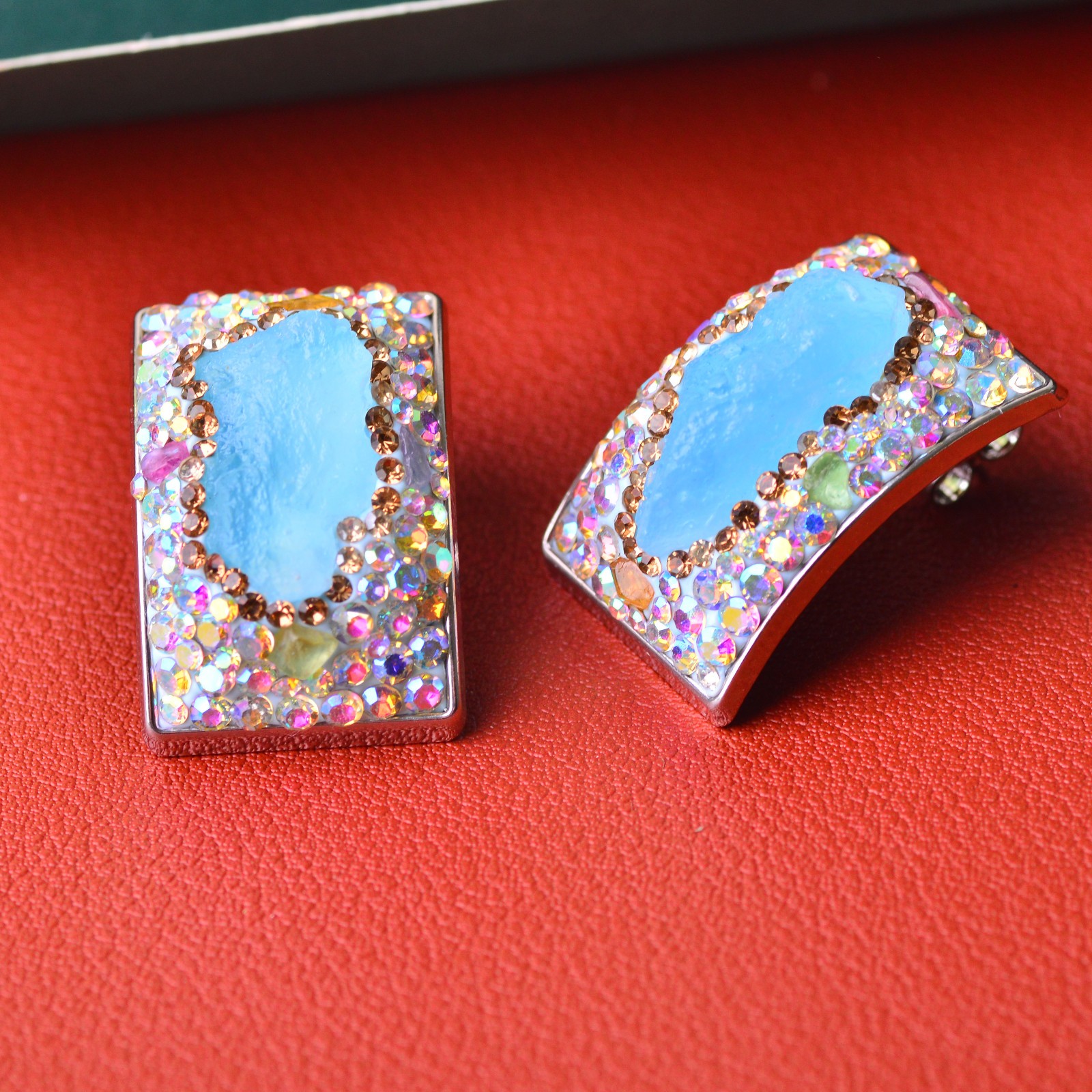 Aquamarine-inlaid alloy ear stud gemstone jewelry Energy Crystal
