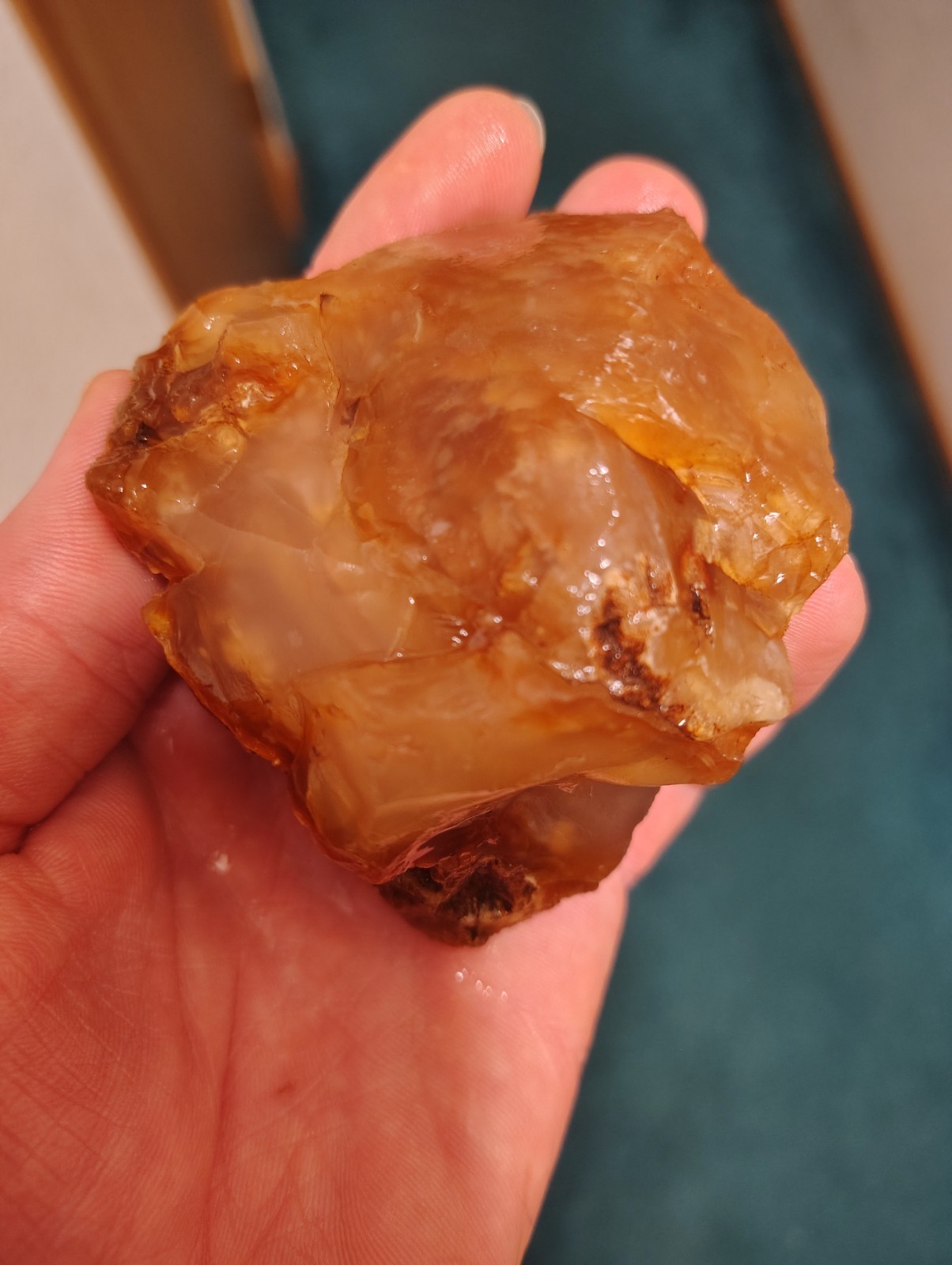 Stunning, Aaa+ unique Oregon carnelian agate,12.2 oz approx 3.5 in multi colored