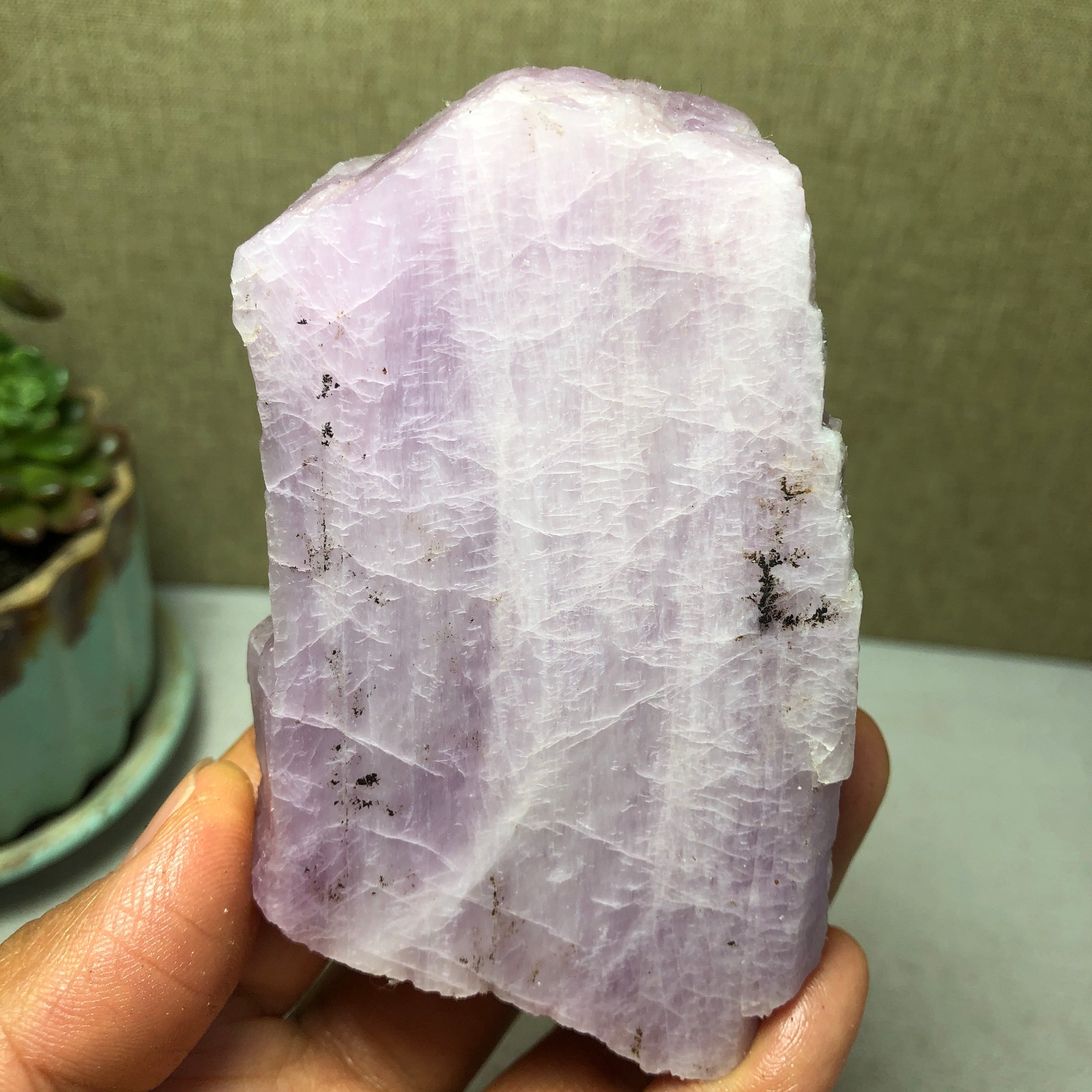 78mm Natural Kunzite Crystal semi-precious rough original Specimen 191g A4197