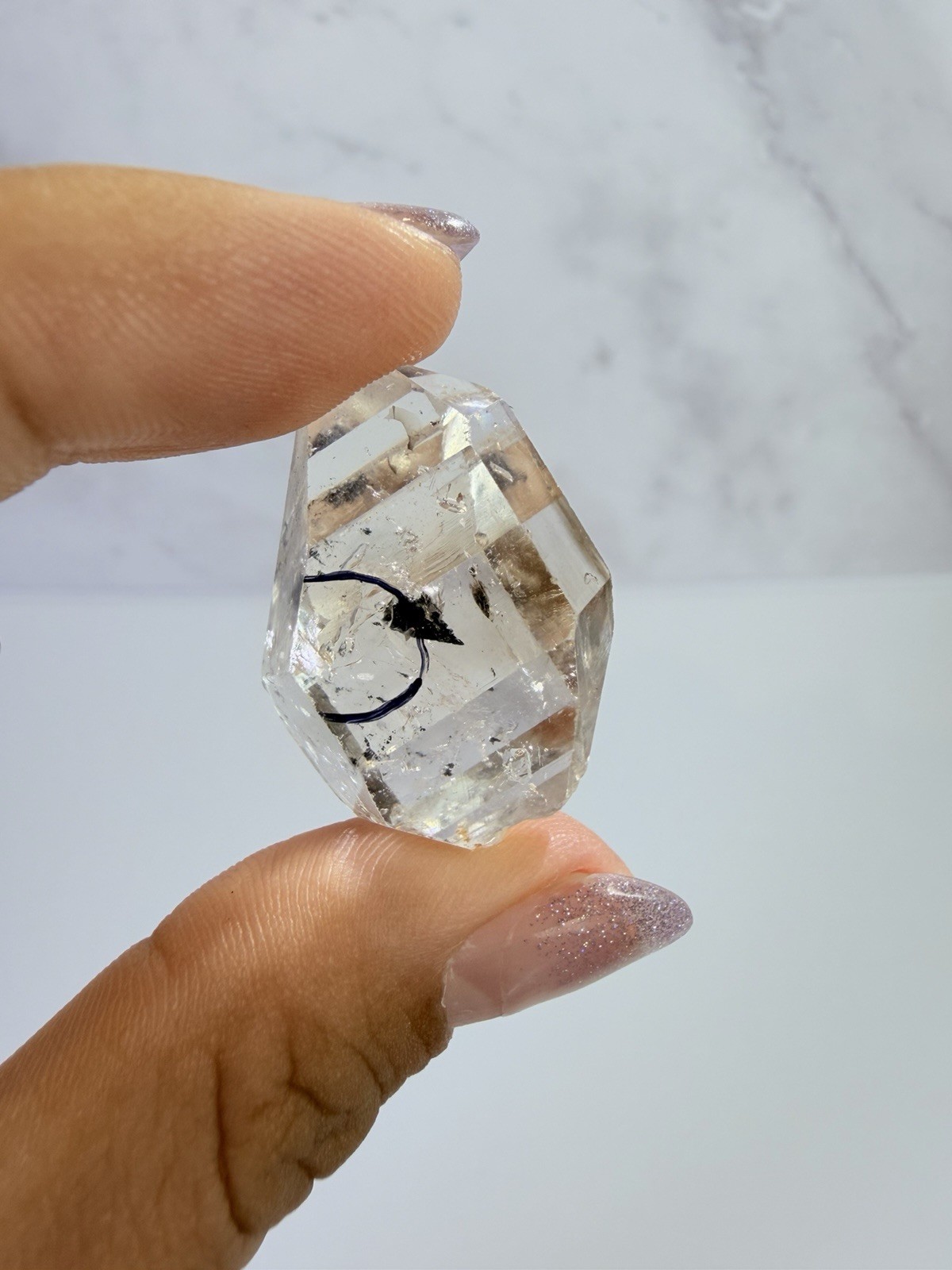 High Luster Enhydro Quartz w/ Moving Bubble &/or Carbon/Black Inclusions,A515