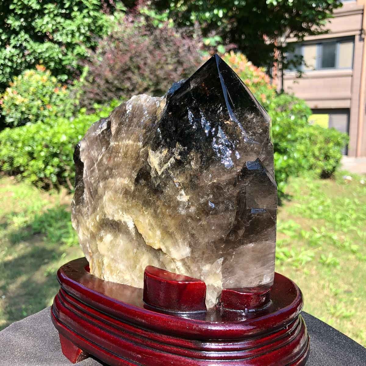 3210g Natural tea crystal specimen + pedestal MH2298