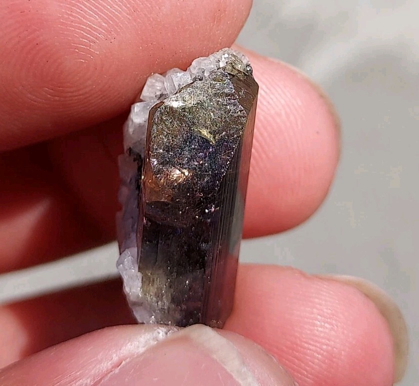 STUNNING VIOLET YELLOW BLUE DT TANZANITE UNHEATED WITH CALCITE FROM TANZANIA
