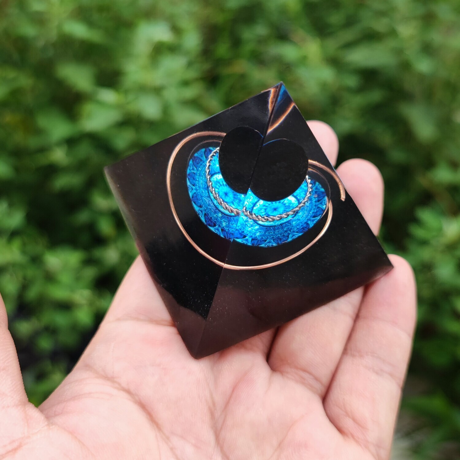 Orgone Pyramid Black Obsidian Stone Orgonite Pyramid Chakra Crystal Orgonite