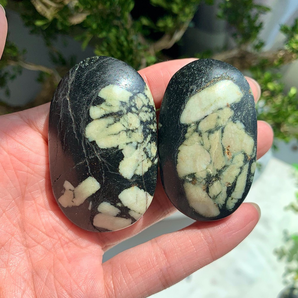 3pc 50-100G Crystal Natural Peony Stone Palm Stone Polished Good Pattern Decor