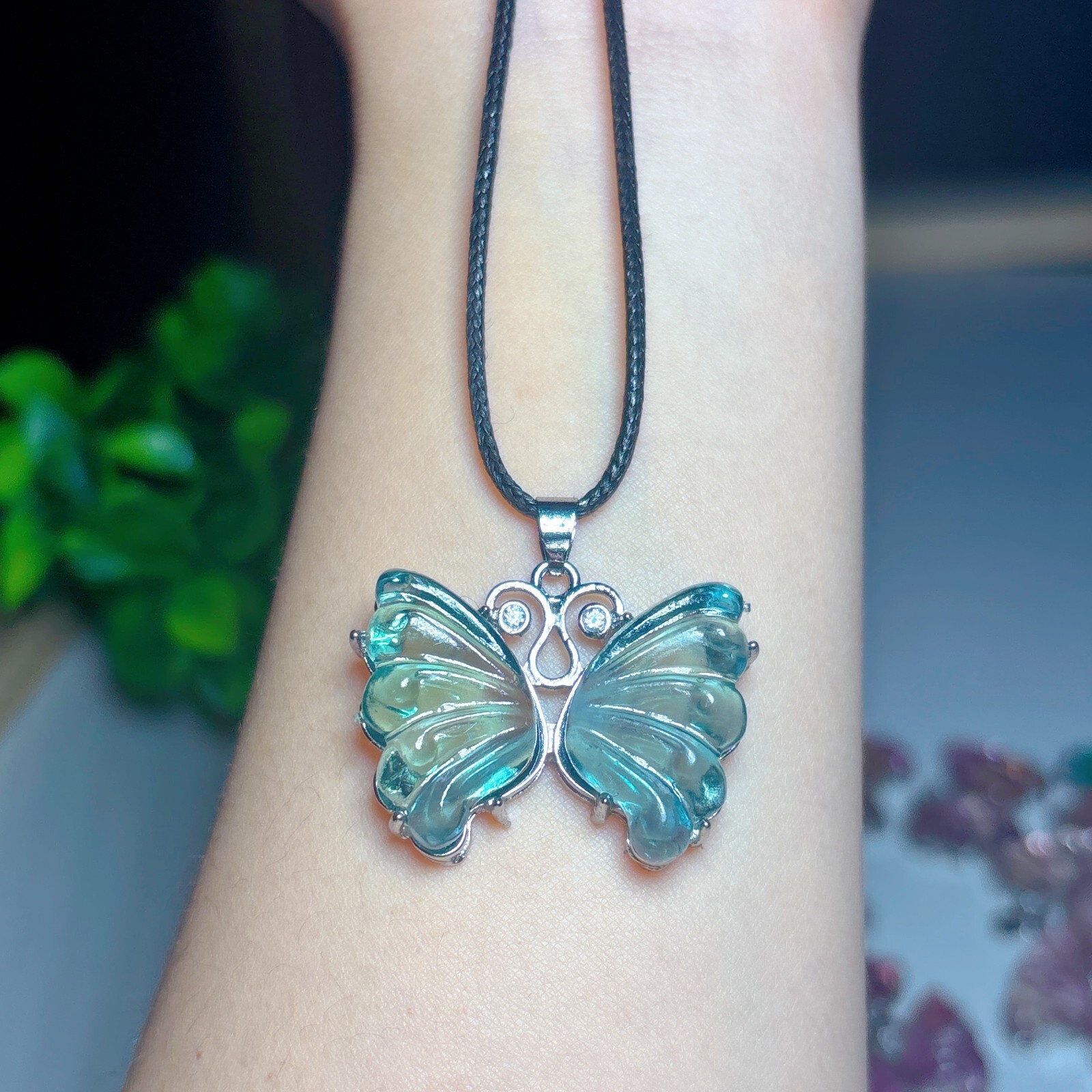 5pc Natural fluorite hand carve butterfly pendant quartz crystal reiki healing