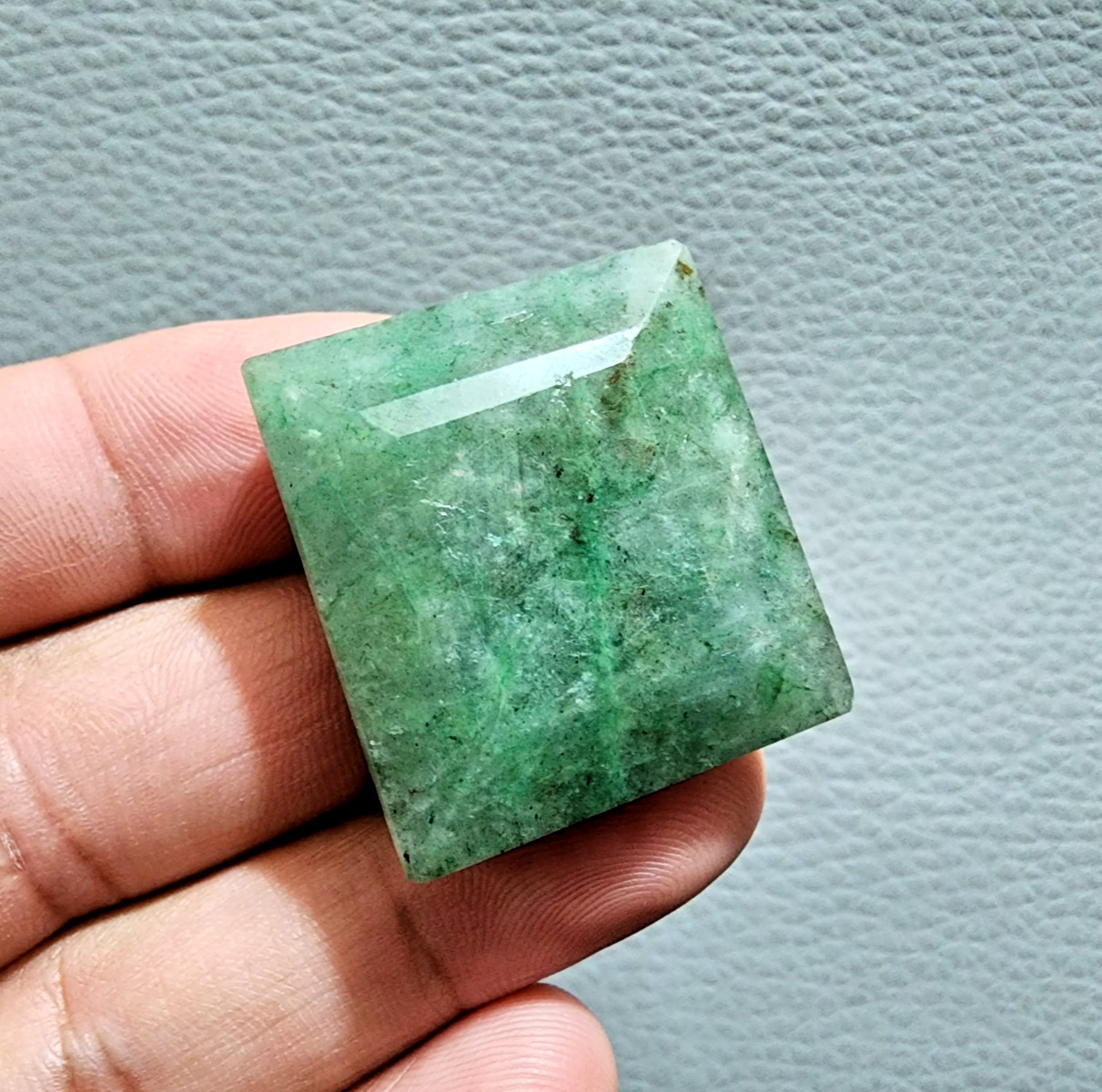 Beautiful Green Brazilian Emerald Square Shape 140 Crt Polished Loose Gemstone