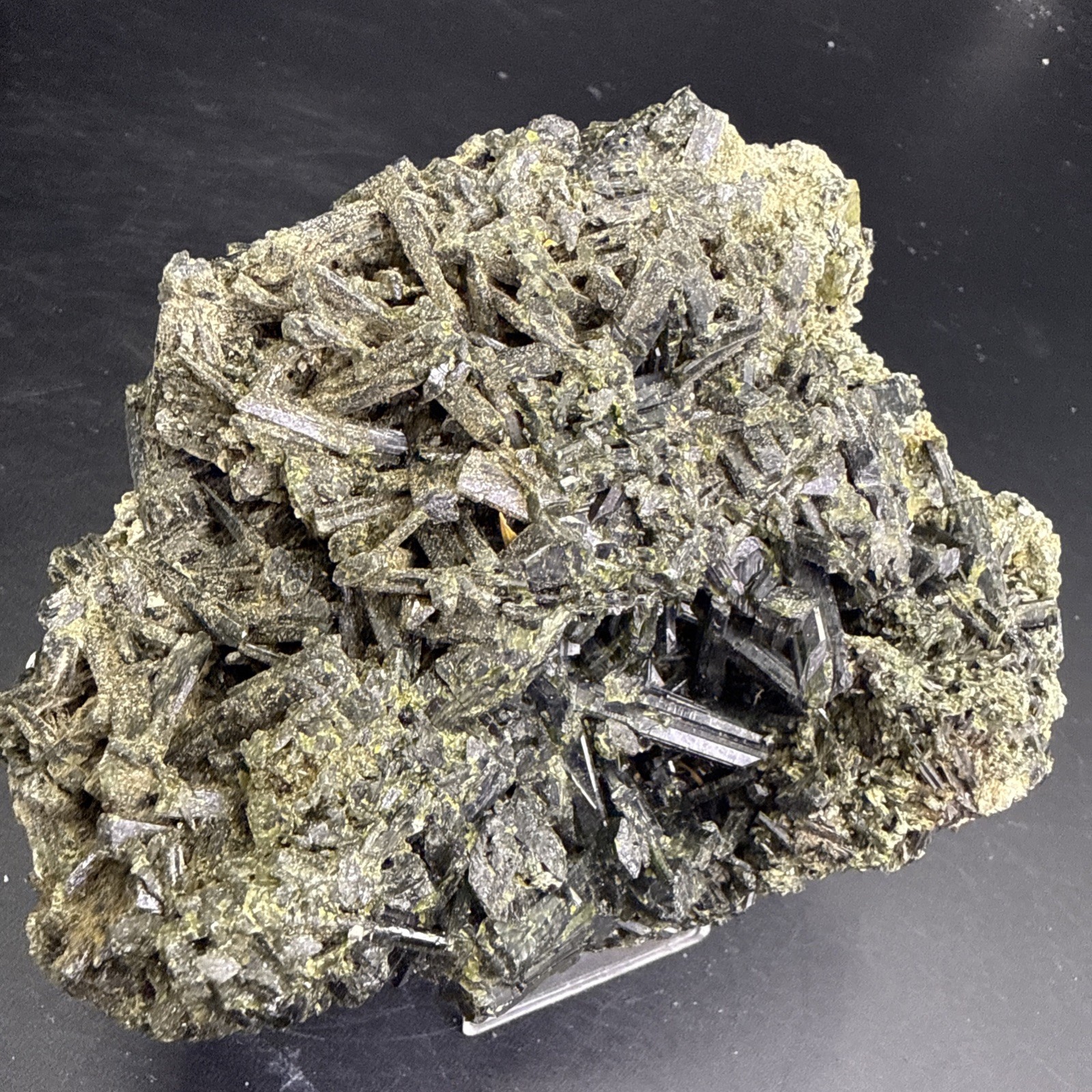 1.6 Lb Large Natural Epidote On Matrix From Pakistan. A+ Specimen,Minerals,Gems.