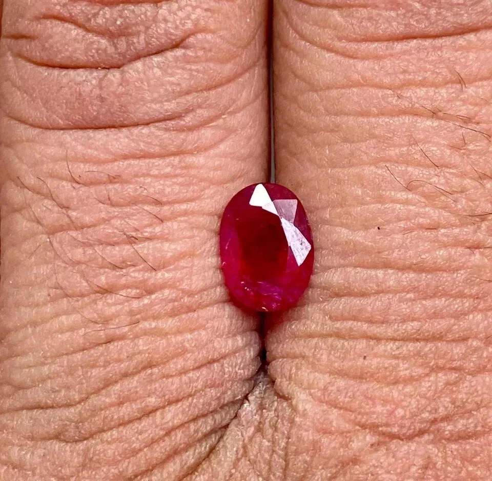 5 Ct+ Natural Unheated Mozambique Red Ruby Oval Loose Certified Gemstone