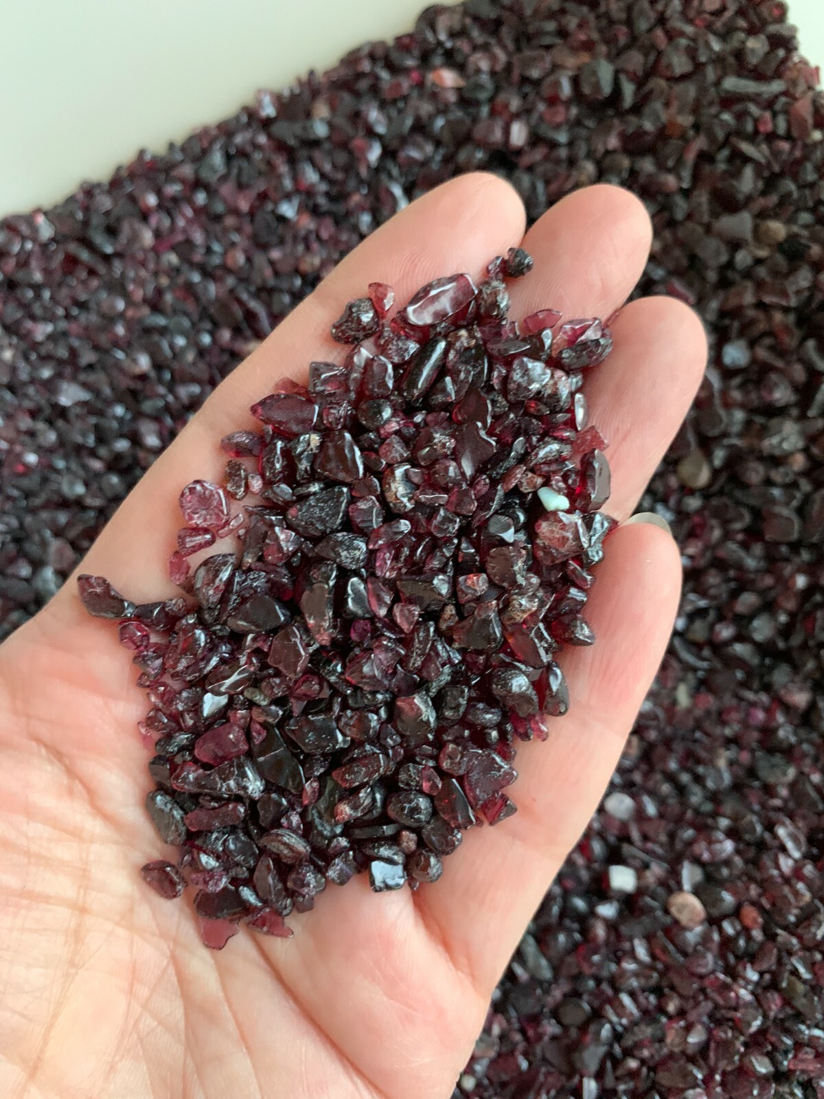 Grade A++ Garnet Semi Tumbled Gemstone Mini Chips 3 – 5 mm, Wholesale Bulk Lot