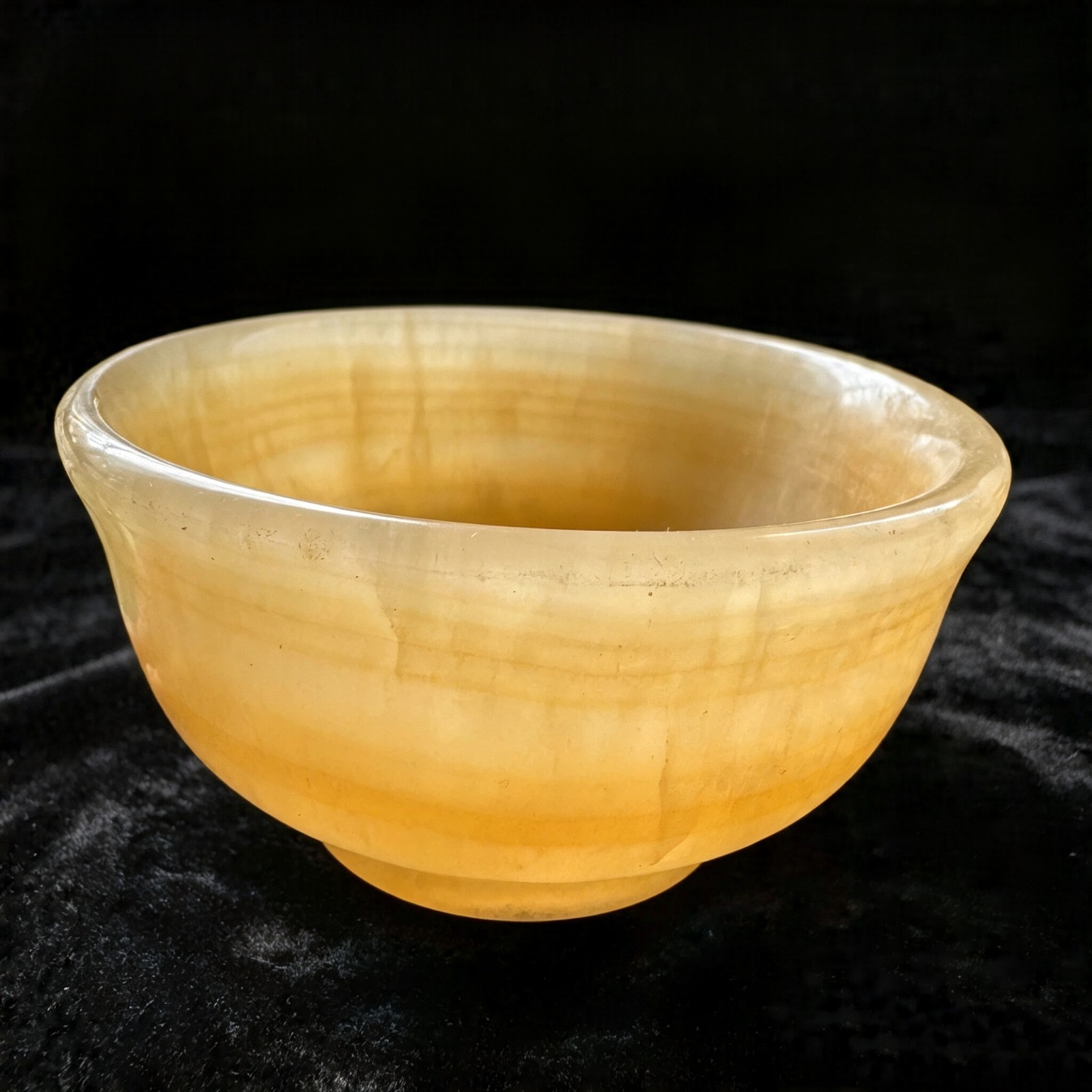 Hand Carved Natural Jade Bowl – Collectible Crystal Desk Decor Jewelry Holder Ar