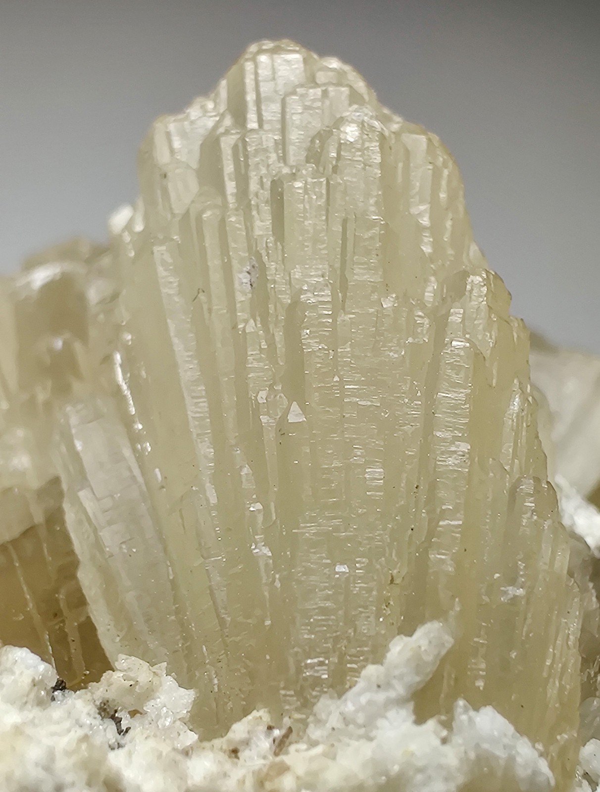 Excellent Witherite specimen, Peach UV. Minerva Mine, Illinois. 213 grams.