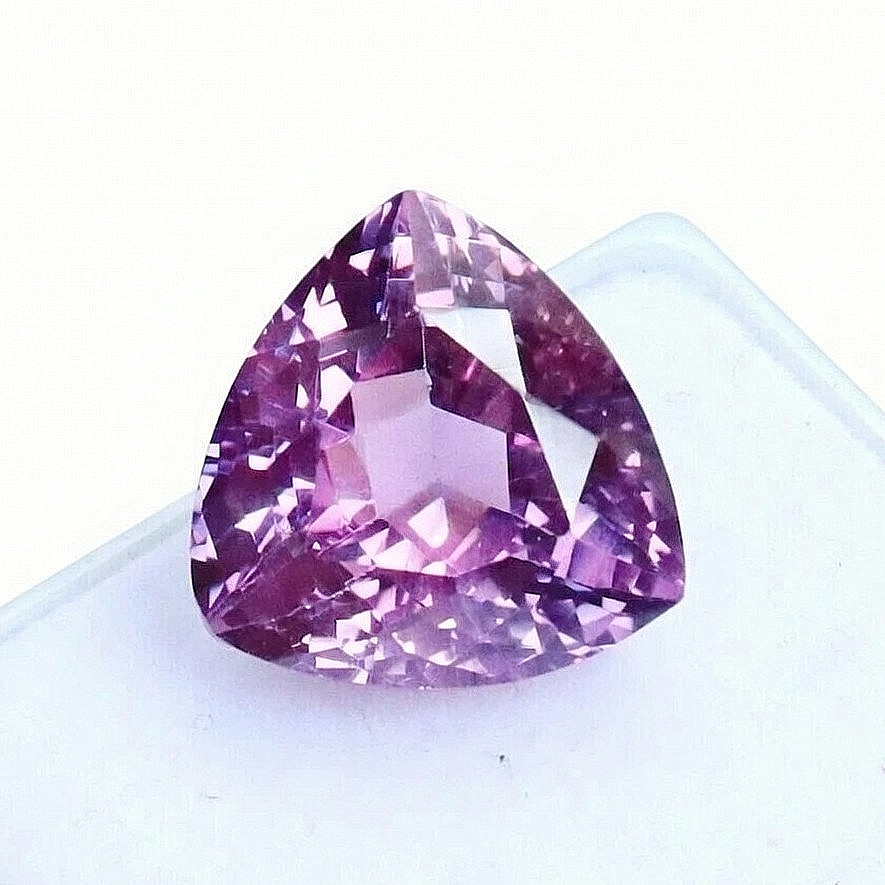 Trillion Cut color changing sapphire Certified Natural loose gemstone 9.30 Ct