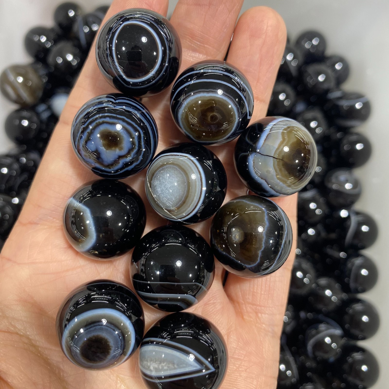 Top！5pcs sardonyx Quartz Sphere Crystal Ball Reiki Healing 20mm