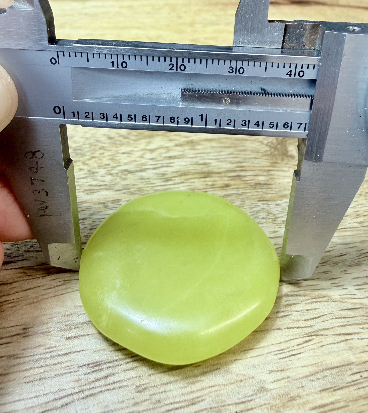 Crystal Lemon Jade Palm Stone Flat Healing Spiritual Collect yellow pocket (10)