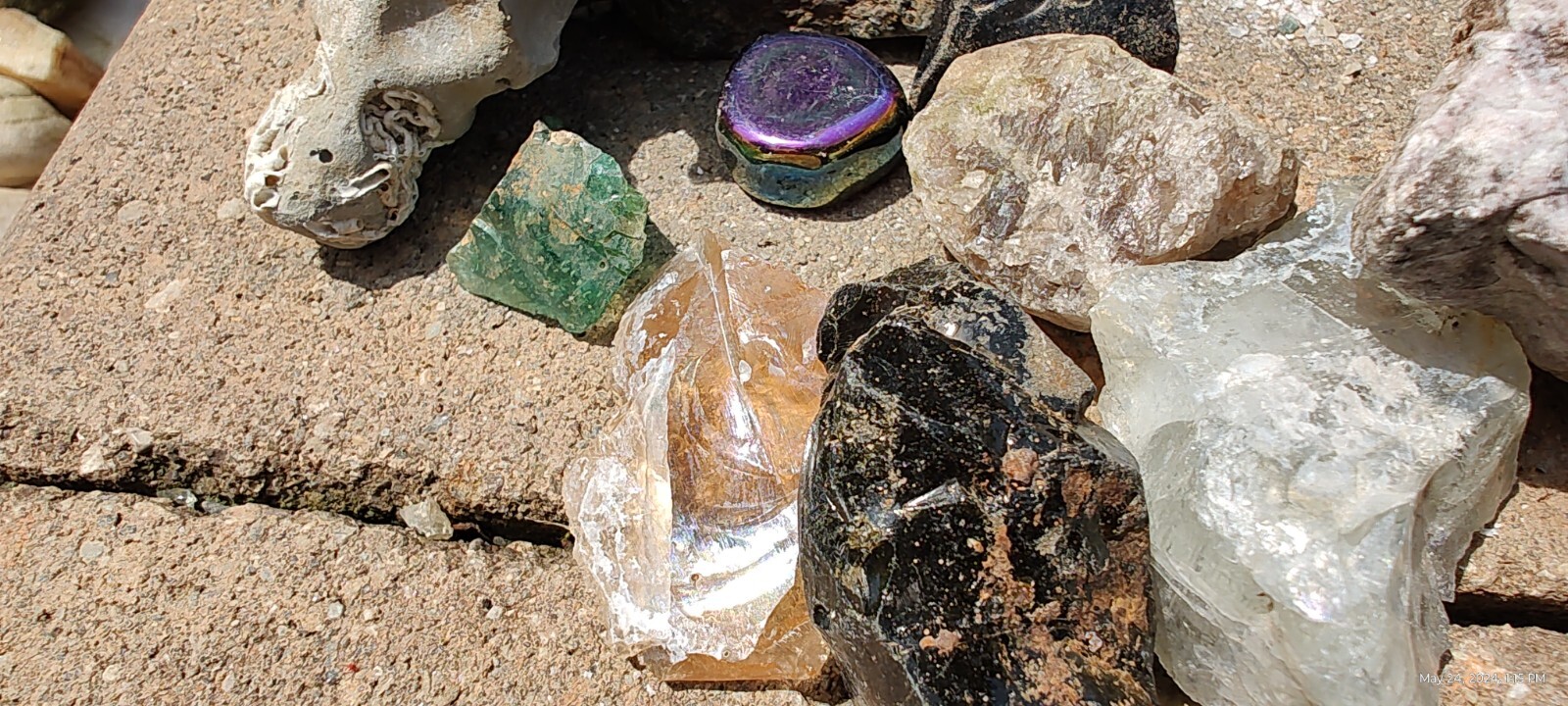 Various Rare Specimens Rocks Crystals Minerals Fossils etc 710 Gram Mixed5