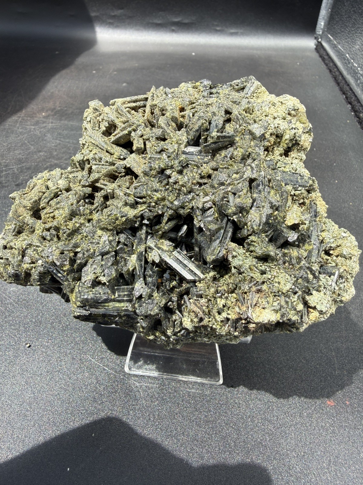 1.6 Lb Large Natural Epidote On Matrix From Pakistan. A+ Specimen,Minerals,Gems.