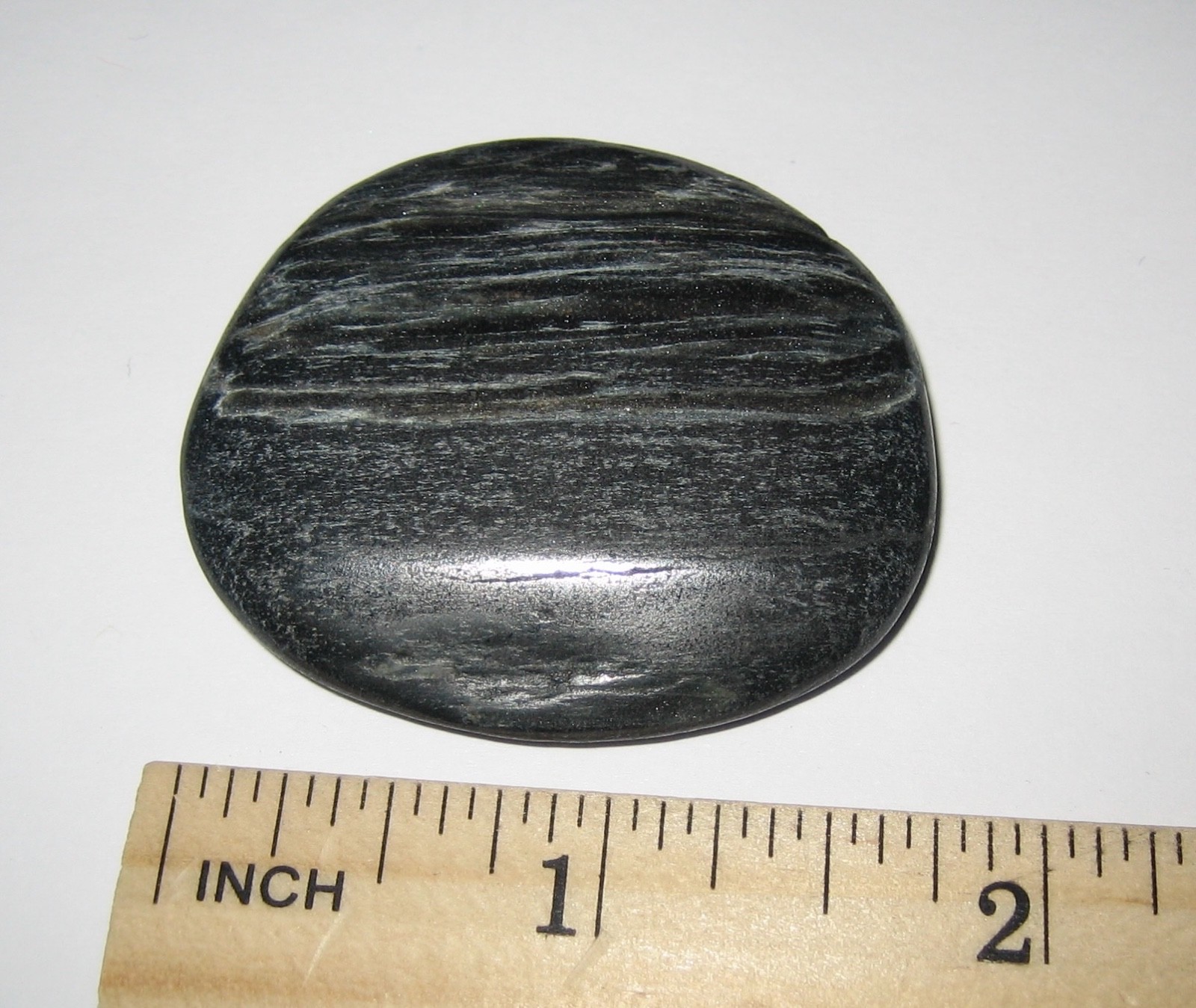 1.8″ RARE TUMBLED POLISHED FLAT ‘ISUA STONE’ PALM STONE MINERAL GREENLAND 31g *3