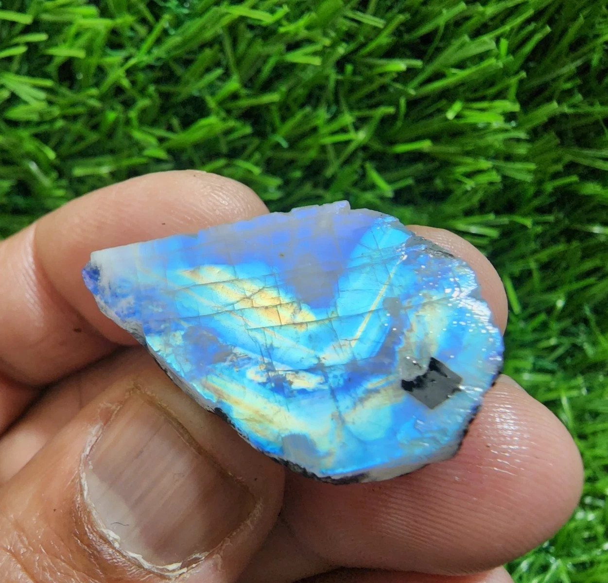 100% Natural Ultimate Rainbow Moonstone Raw 50 Crt Moonstone Rough Jewelry