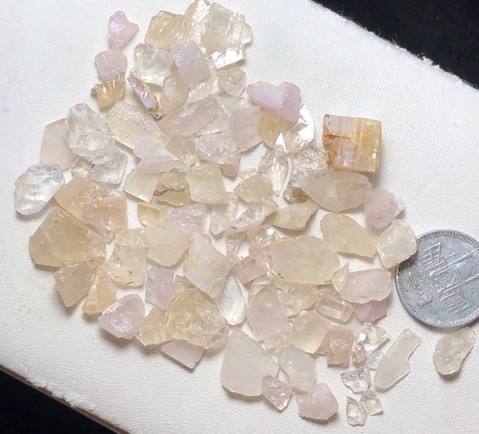 214 Crt / Beautiful Rough Topaz From Pakistan
