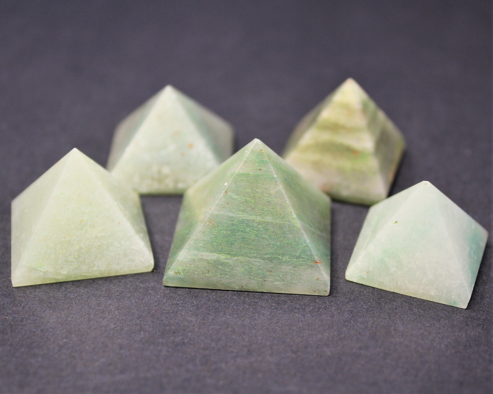 Green Aventurine Crystal Pyramid (Medium 1 – 1.25″) Reiki Healing Quartz Pyramid