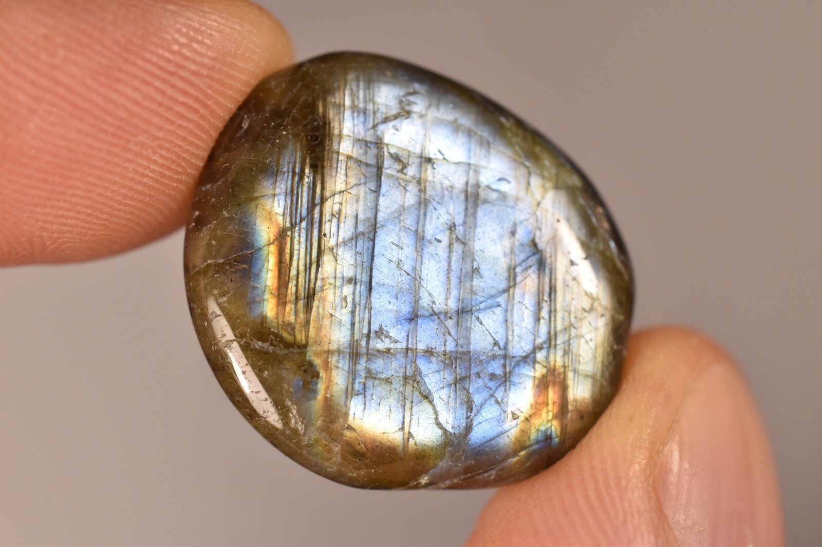 *LABRADORITE* Flat Stone 2.5cm 6.6g Palm Worry Thumb Tumbled Healing Crystal