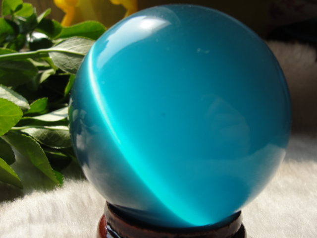 Hot Sell ASIAN QUARTZ Sky blue CAT EYE CRYSTAL BALL SPHERE 80MM + STAND AAA
