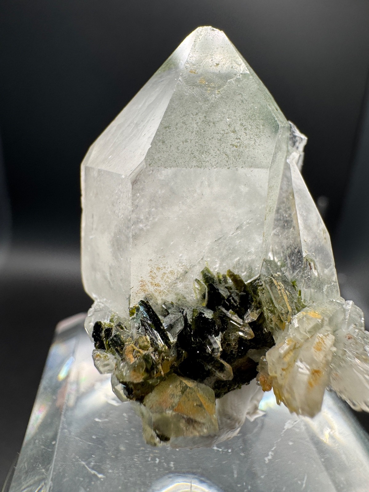6166 Quartz Point with Green Epidote Nestled at Base Si Chuan 30g