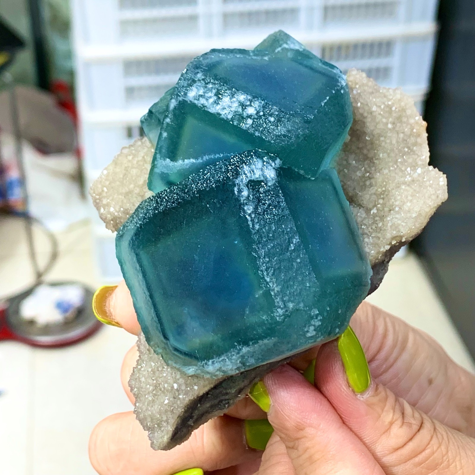292G Natural Green Phantom Cube fluorite crystal mineral specimen/xianghualing
