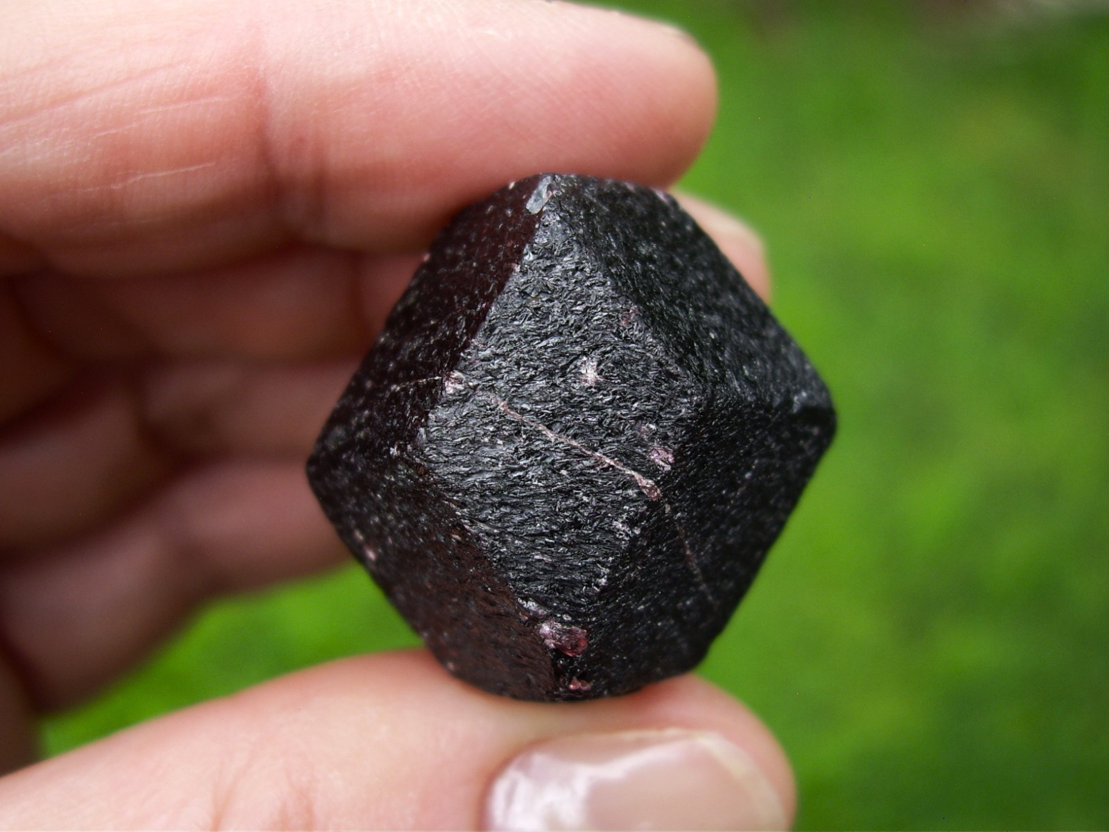 Deep Red Medium Large Garnet Crystal (Almandine ) 29.8g