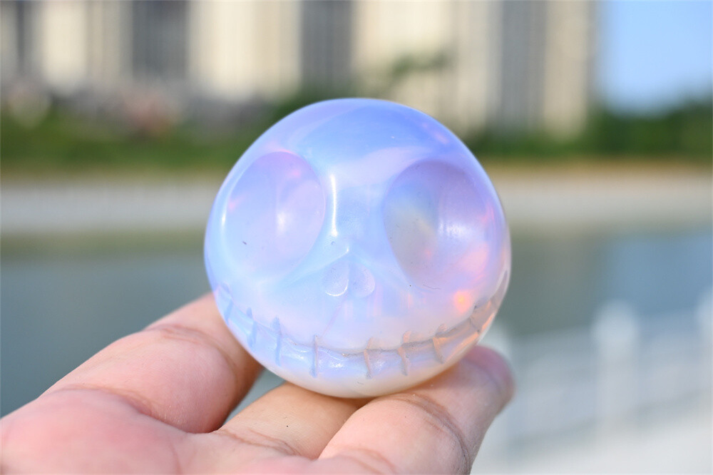 1.8″ Creative Carved Natural Quartz Crystal Ghost Skull Reiki Halloween gift 1pc
