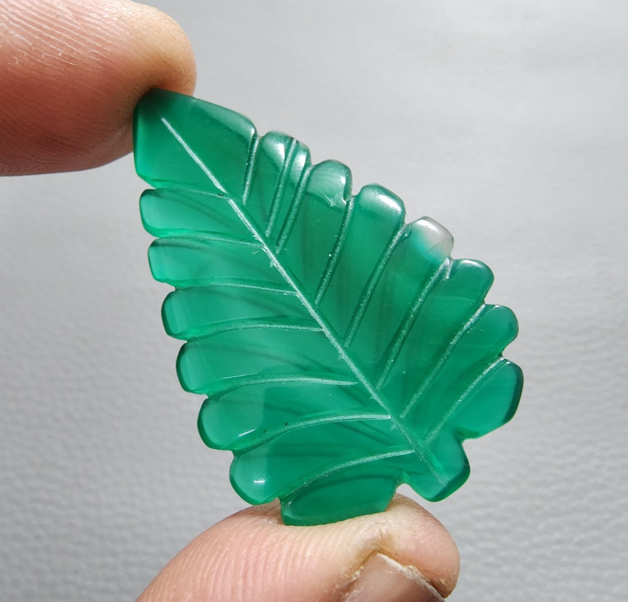 44.40Ct Beautiful Green Onyx Leaf Carving Hand Made Loose Gemstone For Jewelry