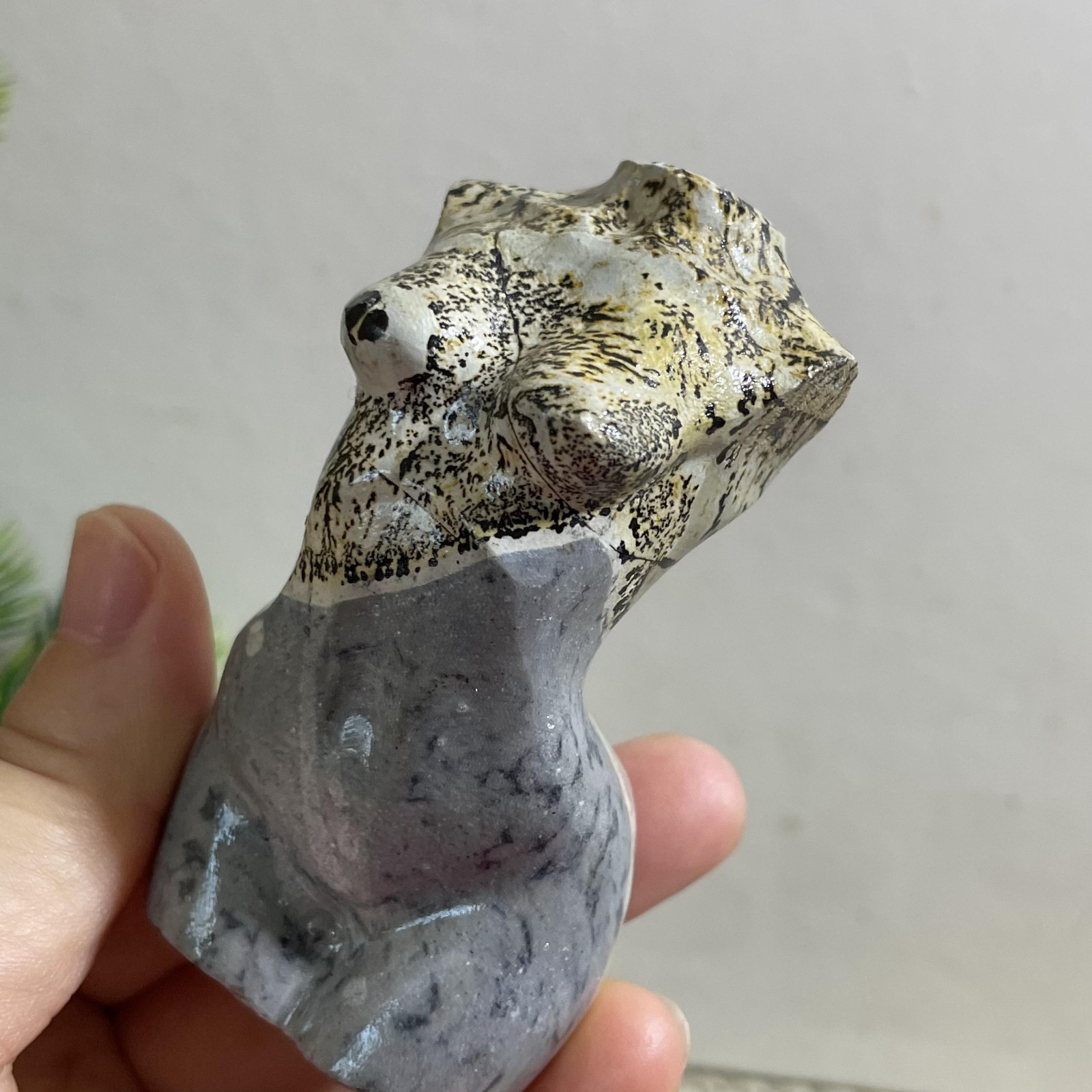 129g Rare Traditional Chinese PaintingHand Carving Female Model
