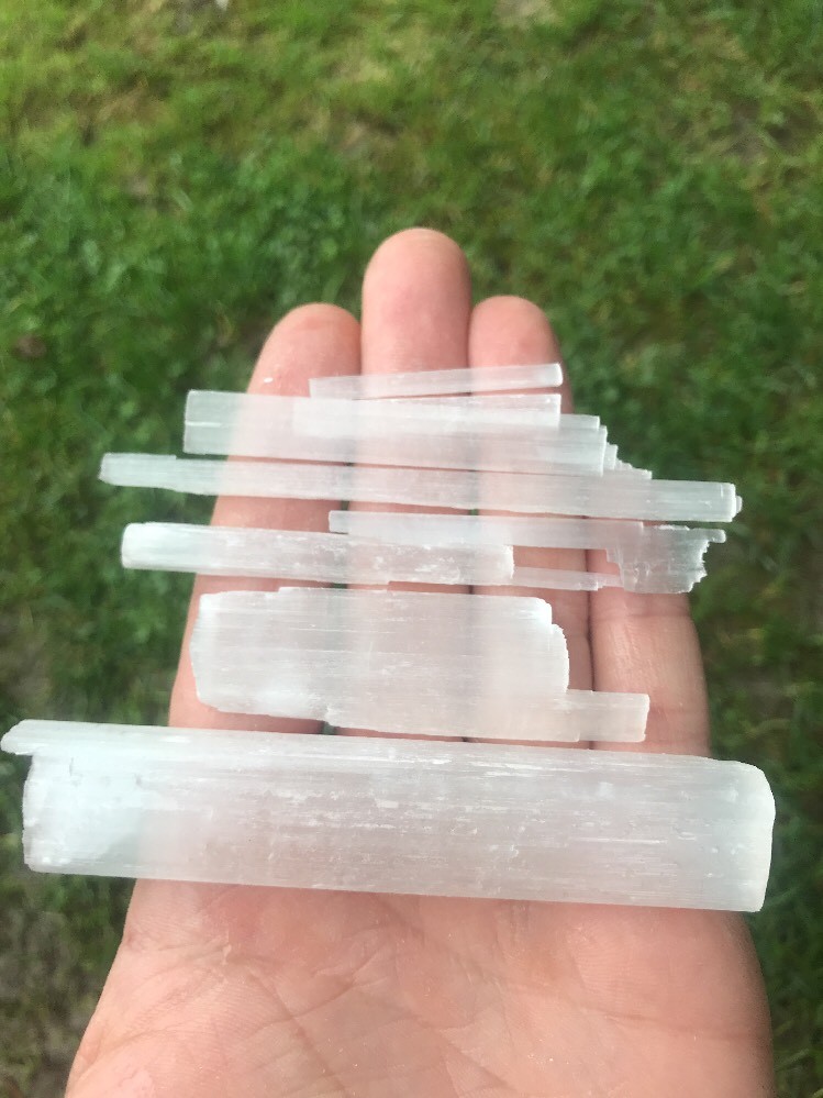 50g Selenite Raw Shards + Dust Quartz-Gemstone Chakra Crystal Wand UK Quick Post