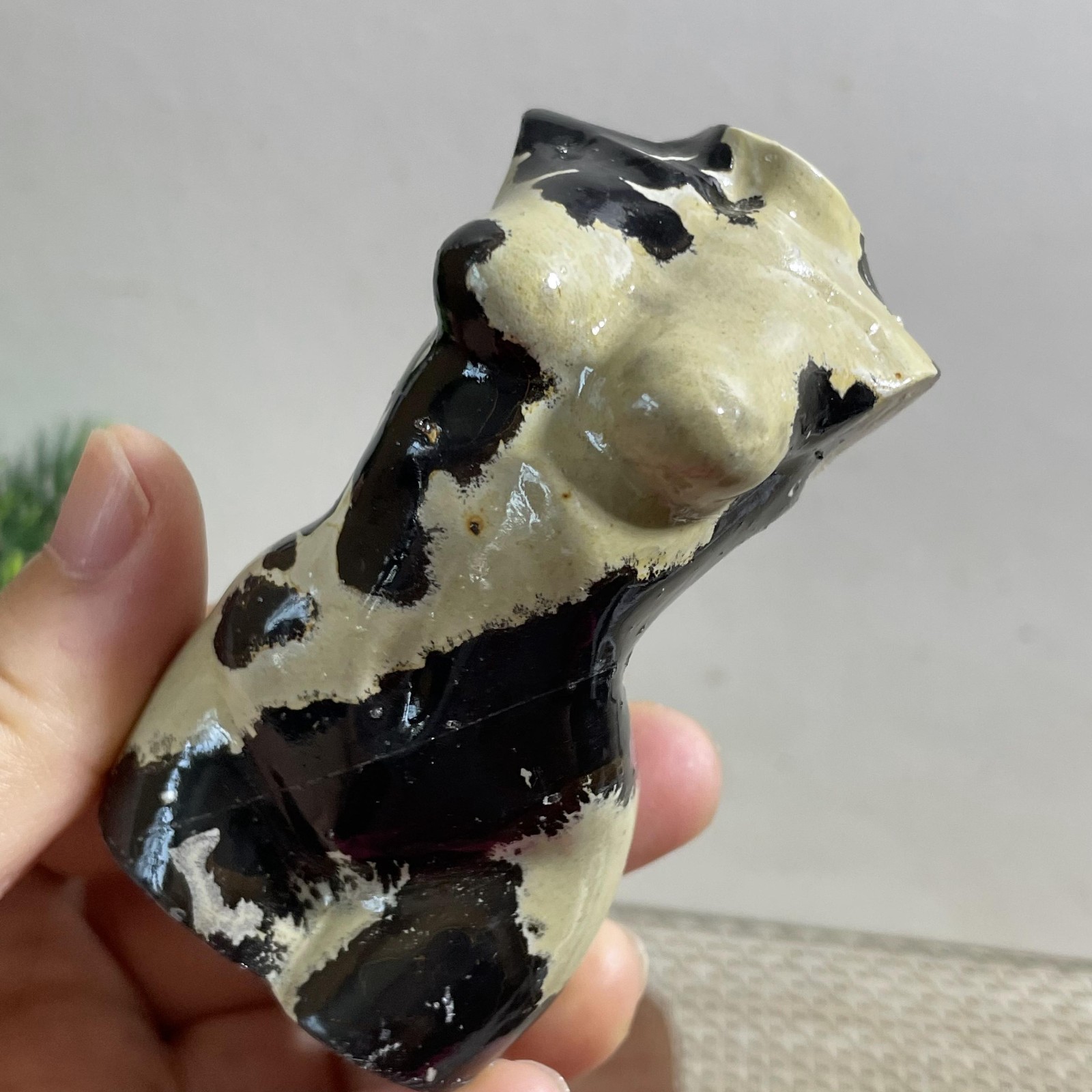 Rare 134G Traditional Chinese PaintingHand Carving Female Model