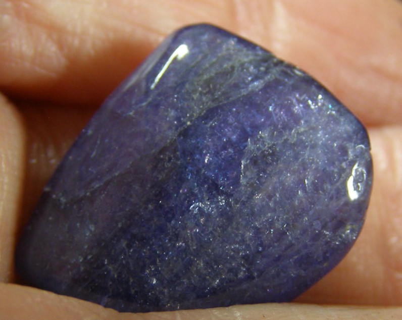 SMALL HIGH QUALITY TANZANITE TUMBLESTONE 2.1 x 1.8 cms 5.77 gms