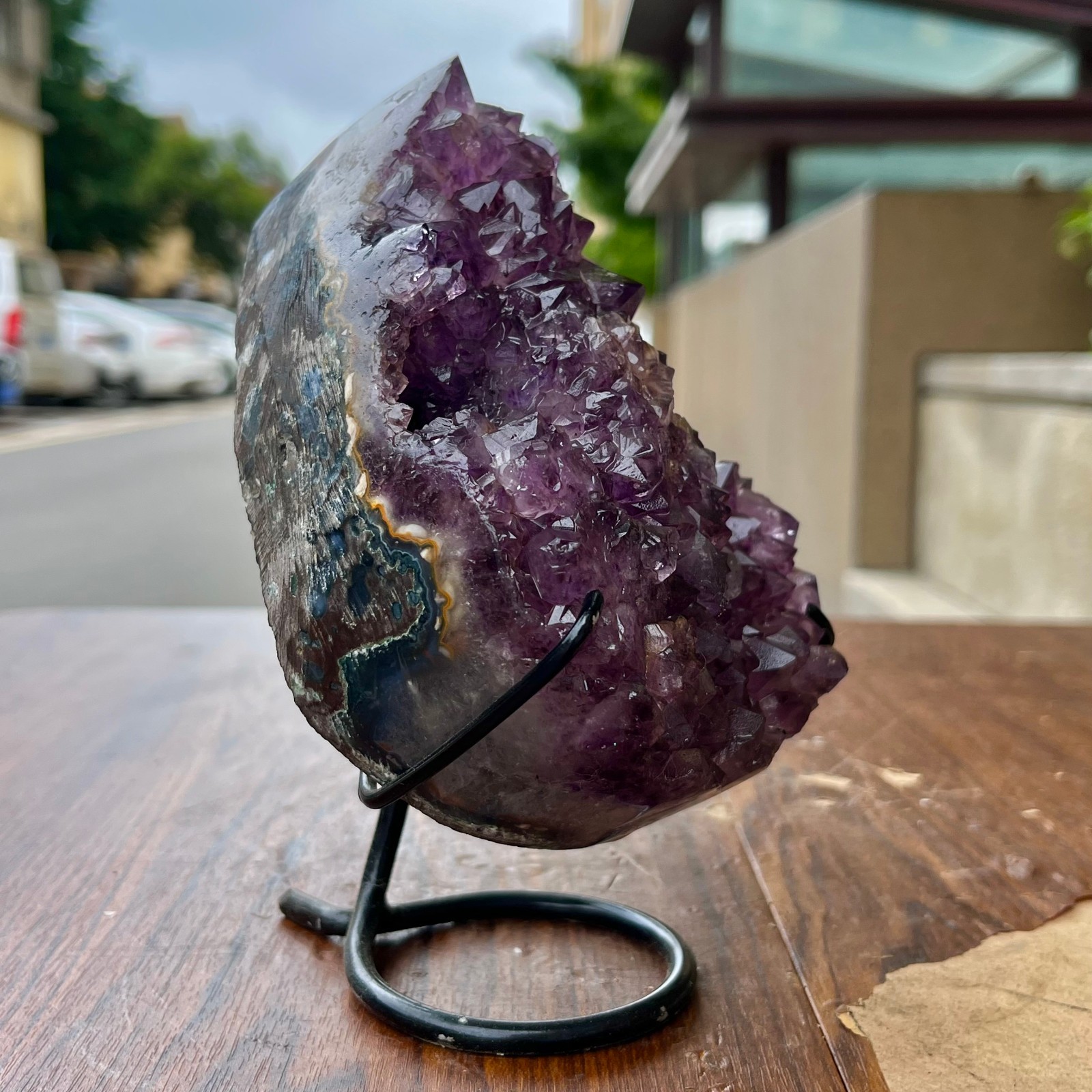 2.77LB High quality amethyst cave skeleton specimen+pedestal