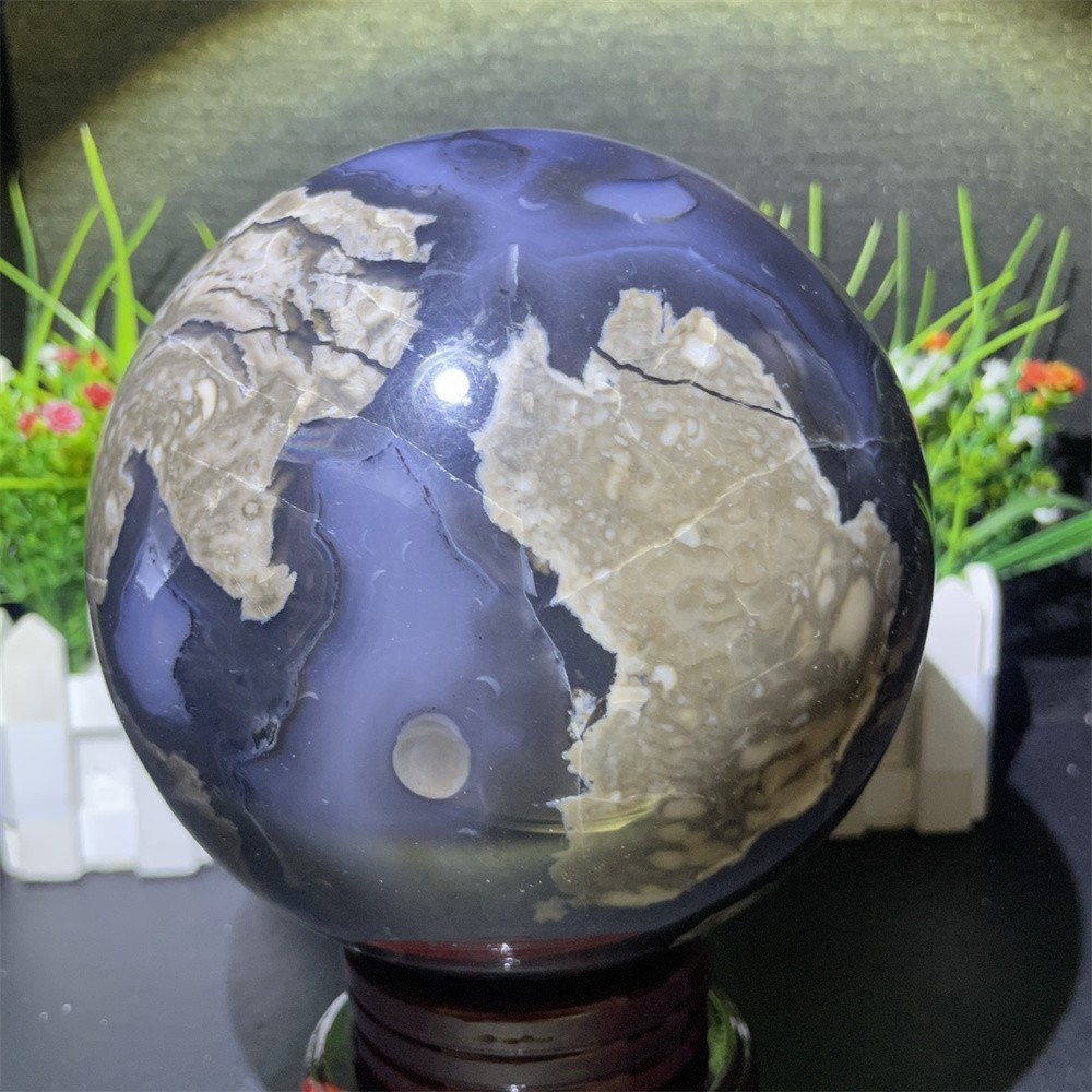 7.2LB 5.3″ Natural Fluorescent Agate Ball Sphere Crystal UV Reiki Decor