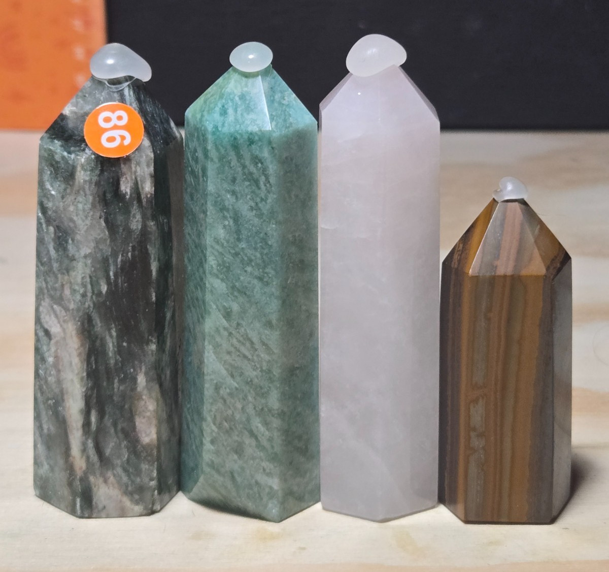 Set of (4) HIGH QUALITY towers! Variety pack of minerals! emerald! ++ O86