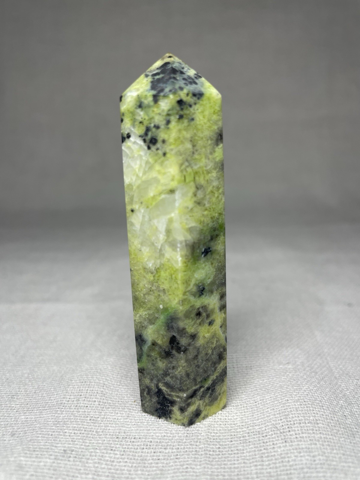 Genuine Serpentine Tower Obelisk Point 65g Bright Green