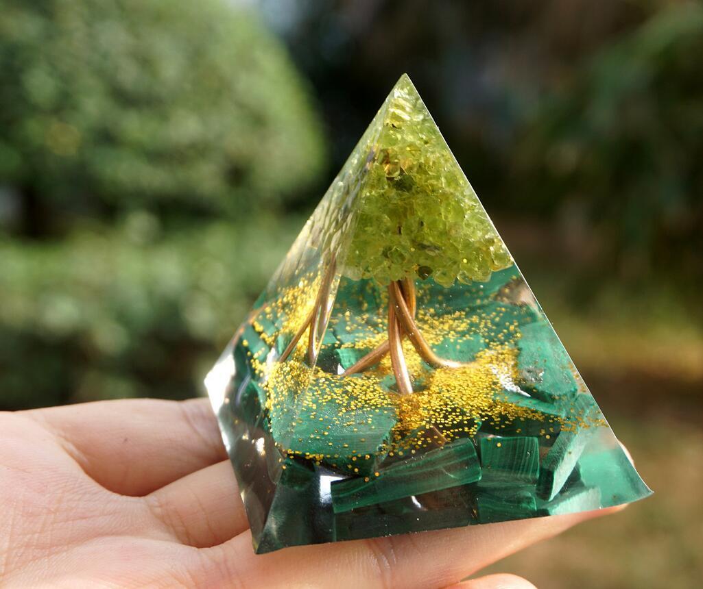 Orgonite Pyramid Amethyst Peridot Healing Crystal Energy Orgone EMF Protection