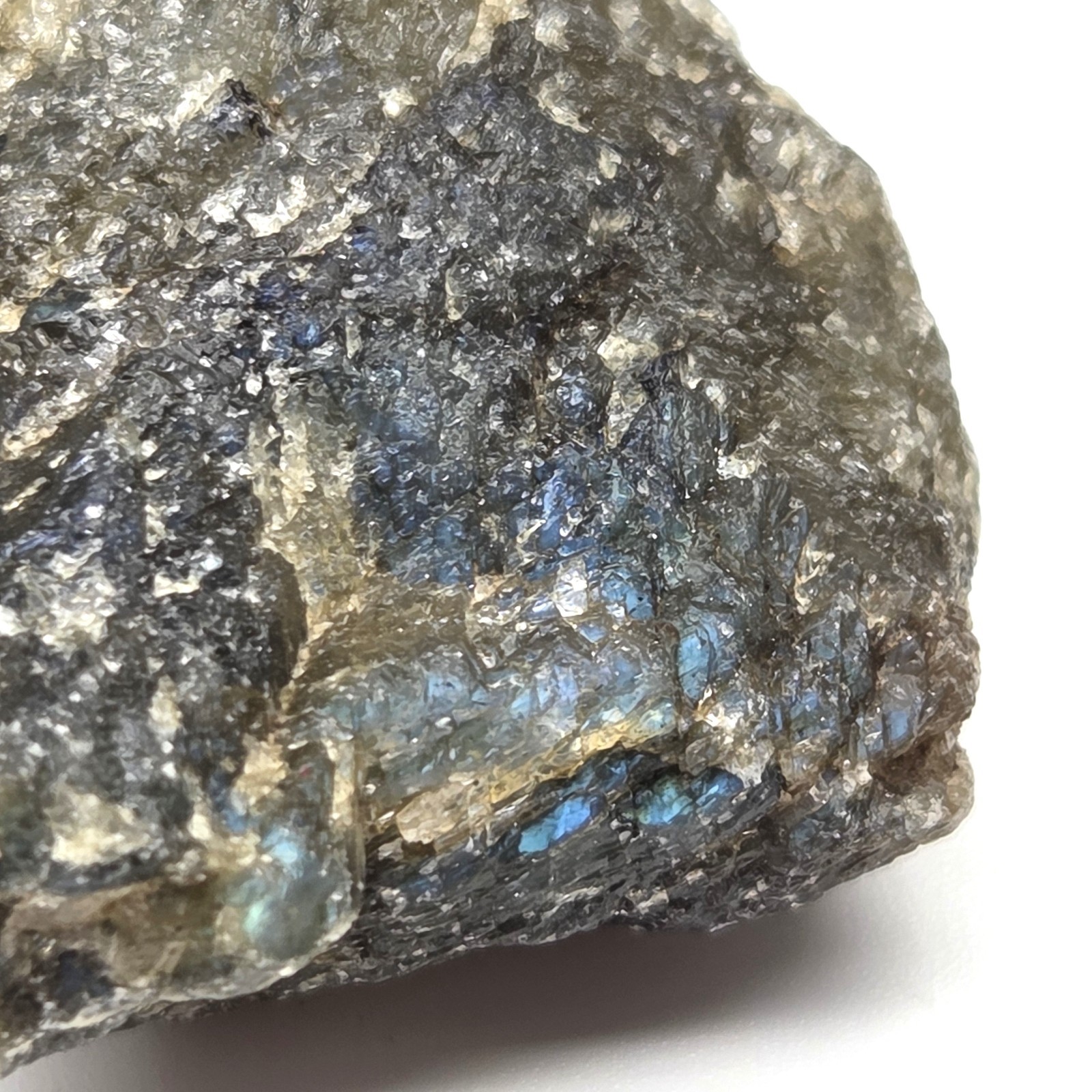 Mixed Natural Crystals – Barite, Malagasy Quartz, Labradorite – In Mini Boxes