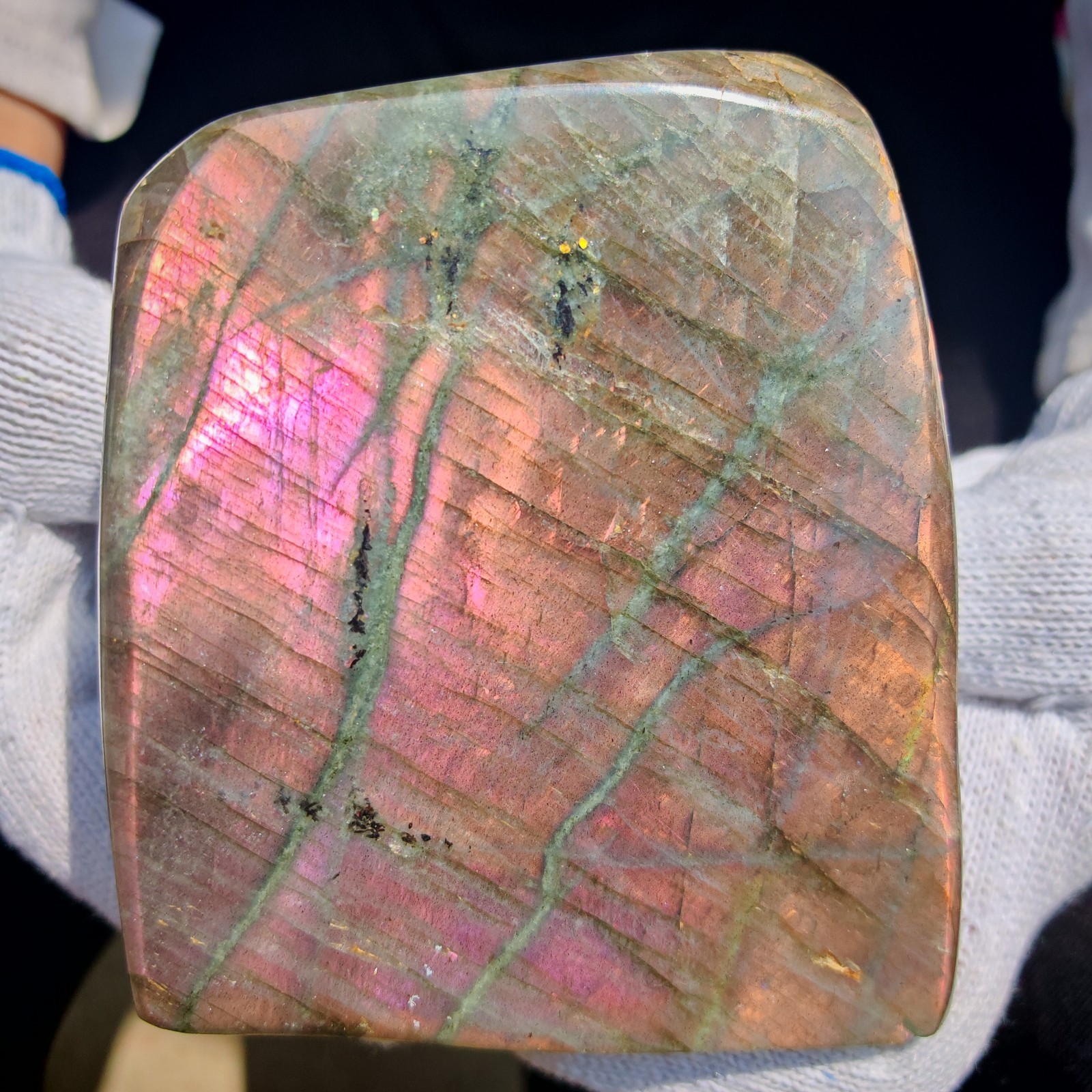 2.64LB RARE Natural crystal Labradorite that emits purple light beauty
