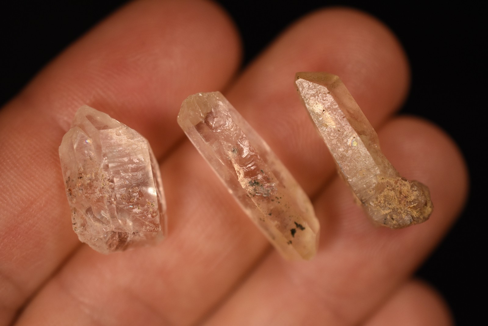 15 *AUSTRALIAN* Quartz Crystals 1-2cm 24.7g Clear Citrine Smoky Natural Healing