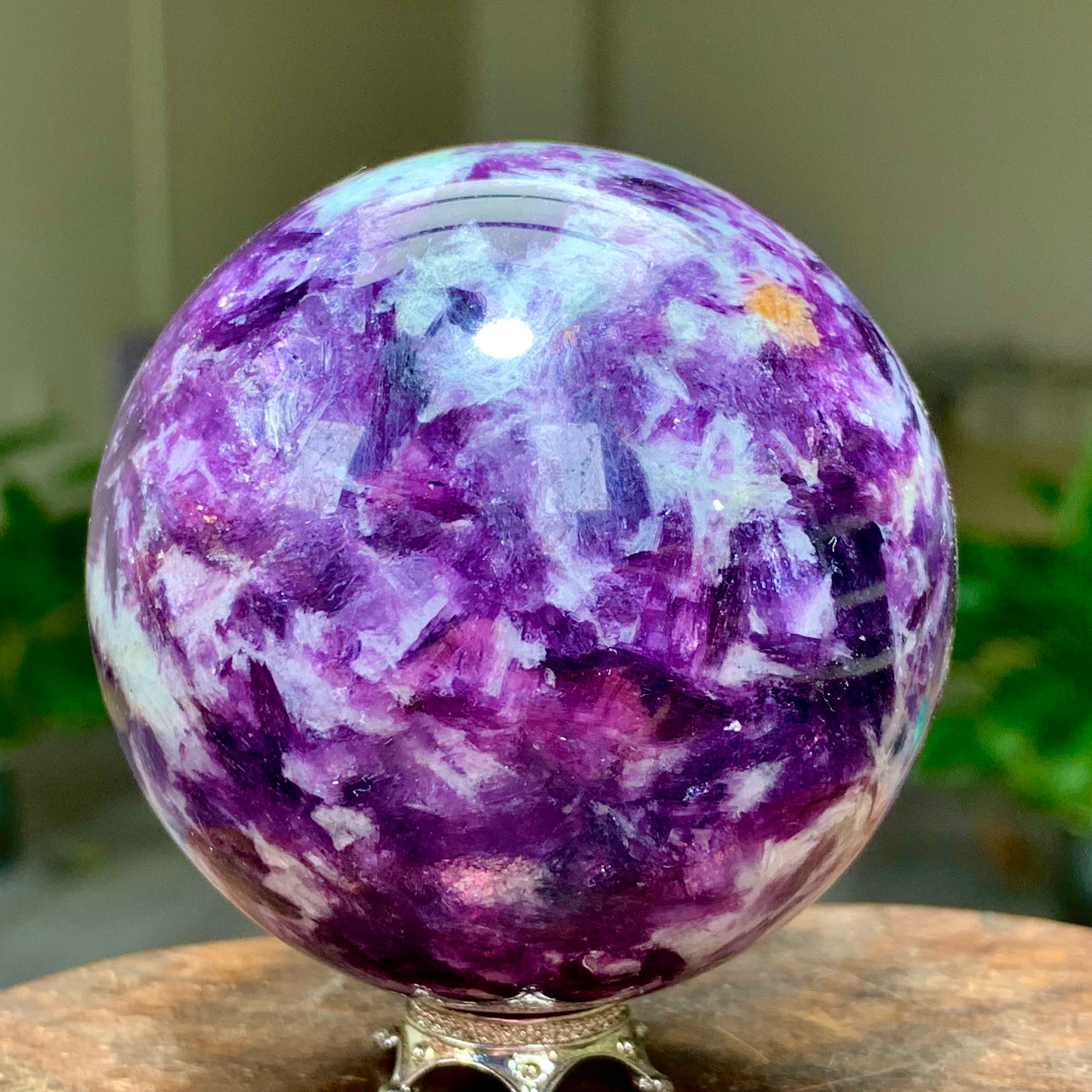 297G Natural Beautiful Purple Lithium Mica Crystal Spherical Mineral Sample