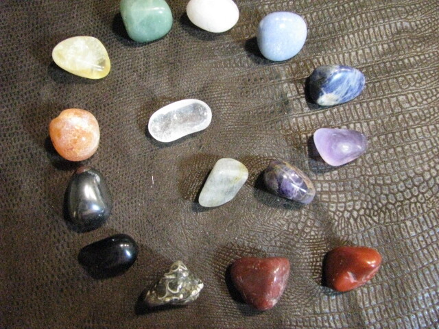 *YOU PICK *15 CHOICES* NATURAL MEDIUM TUMBLE STONES BY THE ROCK 7 Chakra Healing