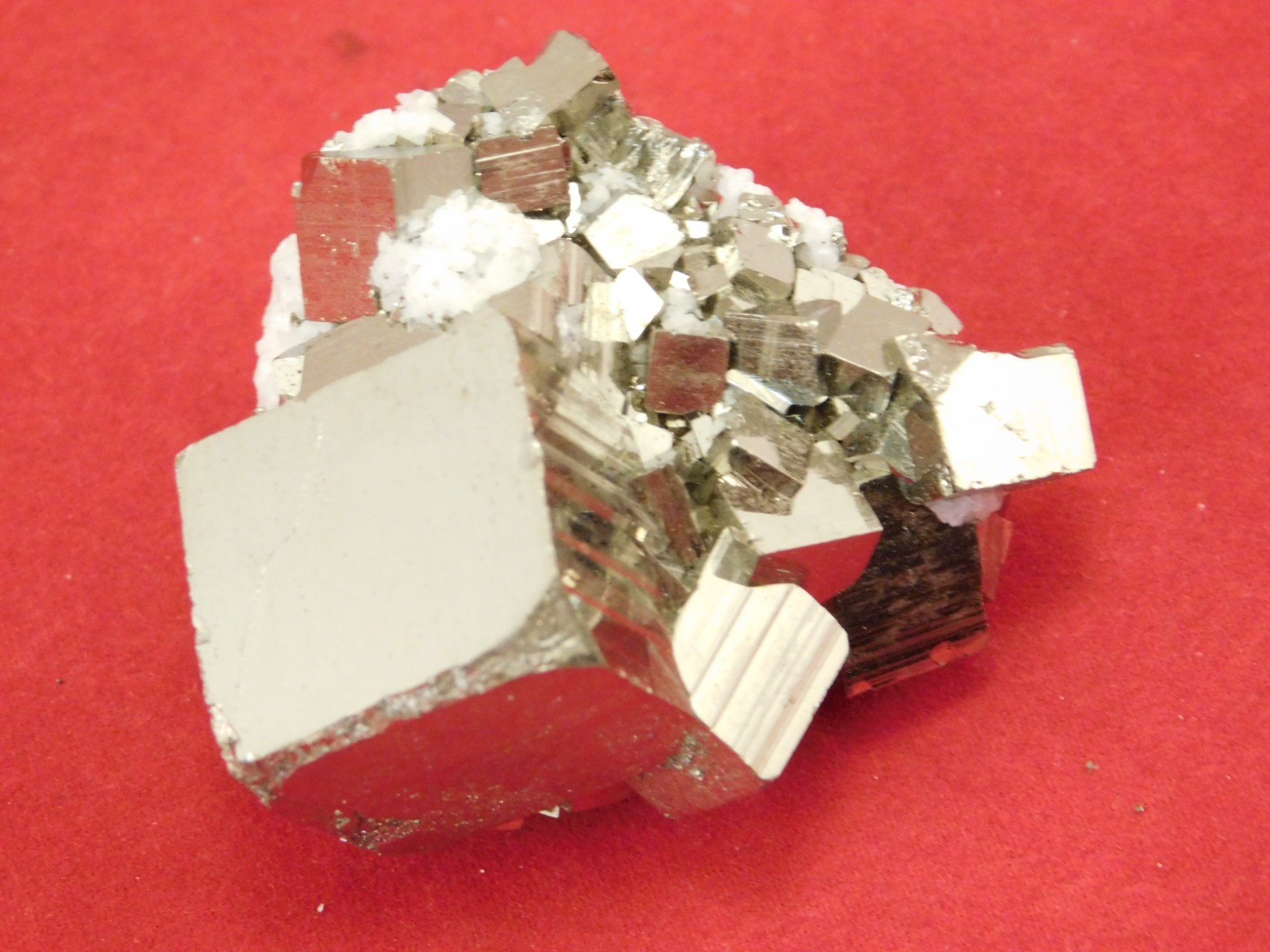 NICE! PYRITE Crystal CUBE Cluster 100% Natural Huanzala Mine Peru 74.3gr